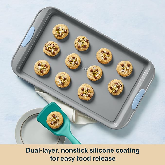 Pyrex 3-Piece Metal Cookie & Muffin Sheet Bakeware Set, Lightweight Stainless - Image 5