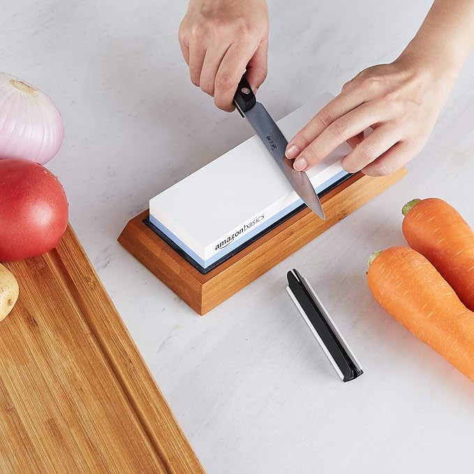 Amazon Basics Whetstone Knife Sharpening Stone, Double-Sided 1000/6000 Grit - Image 6