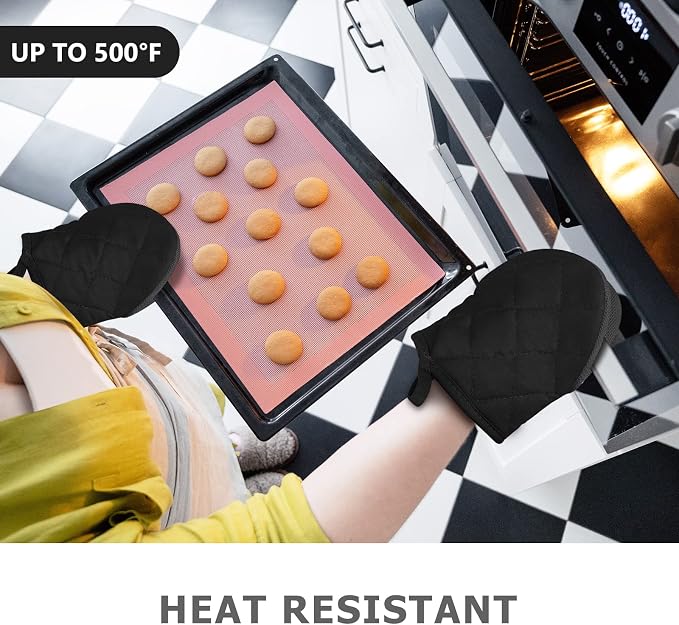 1 Pair Short Oven Mitts - Image 2