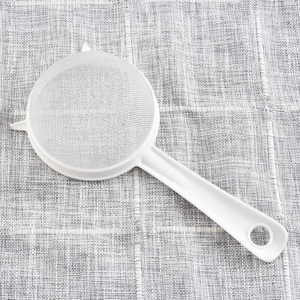 Kitchen Flour Sieve Colander Handheld Plastic Screen Mesh Tea Leaf Strainer Food Colander