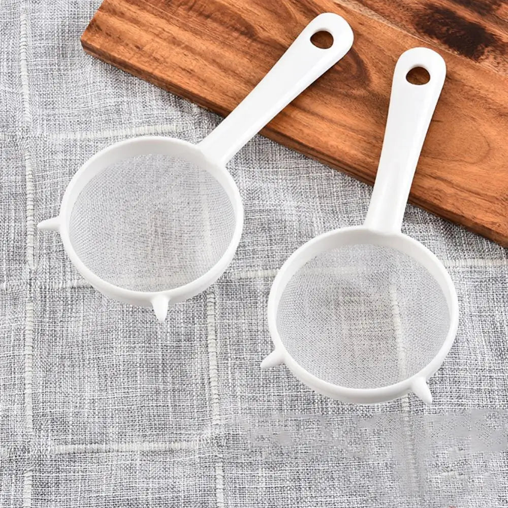 Kitchen Flour Sieve Colander Handheld Plastic Screen Mesh Tea Leaf Strainer Food Colander