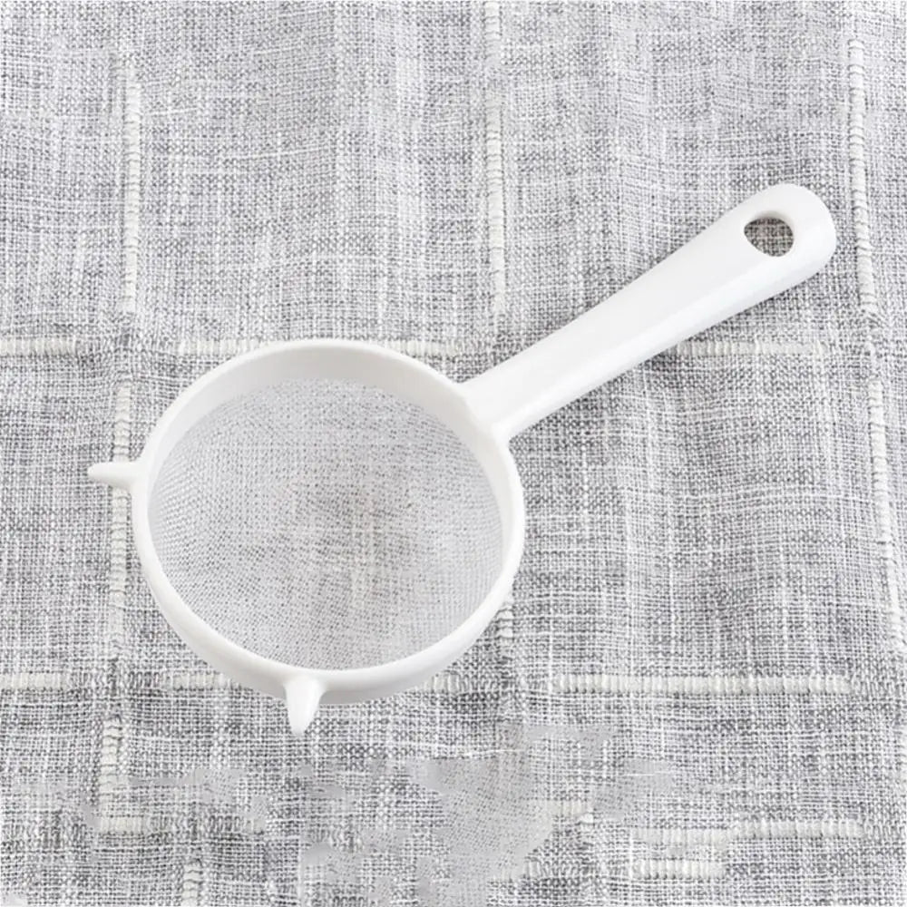 Kitchen Flour Sieve Colander Handheld Plastic Screen Mesh Tea Leaf Strainer Food Colander